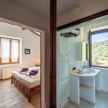 Residenza Cerreto-casalini 아파트 파니칼레