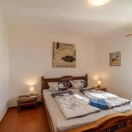 Residenza Cerreto-casalini 아파트